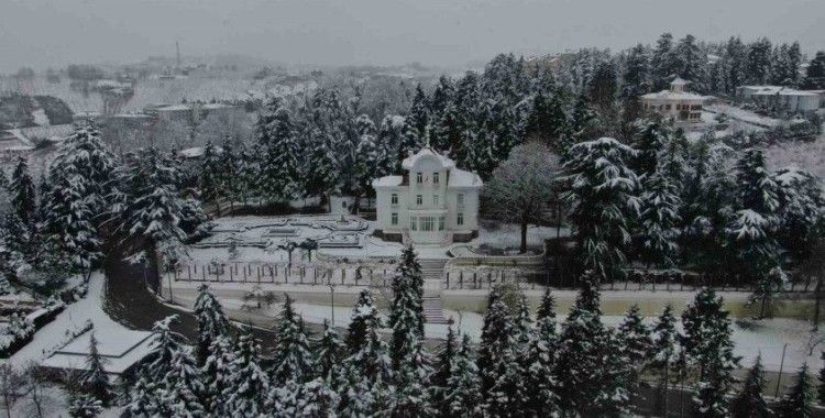 Atatürk Köşkü karla kaplandı ortaya kartpostallık görüntüler çıktı
