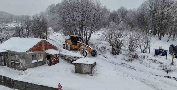 Atakum’da karla mücadele çalışmaları
