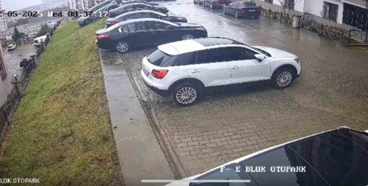 Trabzon’da sitedeki kaza anı güvenlik kamerasına yansıdı
