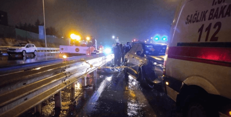 İstanbul'da zincirleme kaza: 1 ölü, 2 yaralı