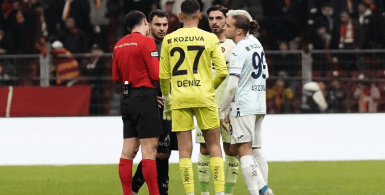 Adana Demirspor, Galatasaray maçında sahadan çekildi