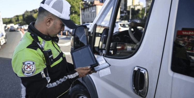 Okul servislerine sıkı denetim: 111 bin 476 araç kontrol edildi