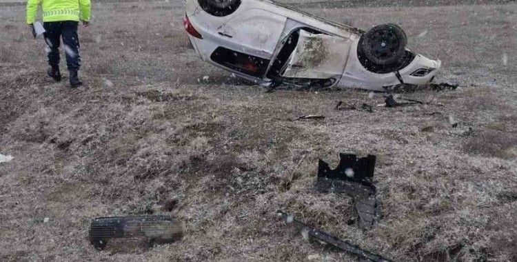 Çorum’da takla atan otomobilin sürücüsü yaralandı
