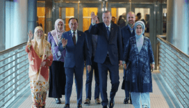 Cumhurbaşkanı Erdoğan'dan Malezya'da Petronas İkiz Kuleleri'ne ziyaret