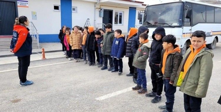 AFAD’tan öğrencilere gönüllük eğitimi
