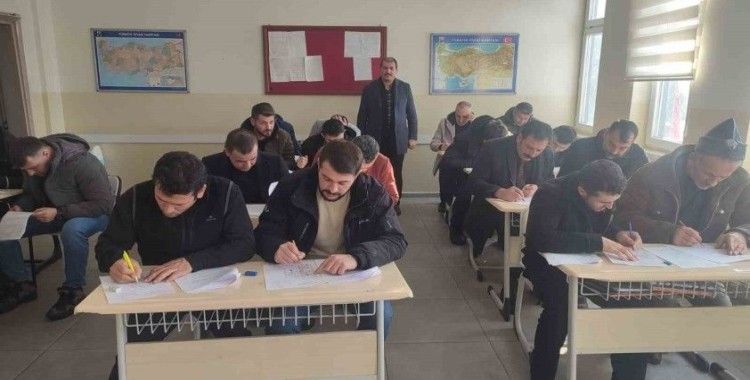 Tercan’da avcılar kursu bitirip belgelerini aldılar
