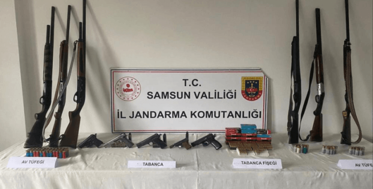 Samsun'da ruhsatsız silah ve mühimmat ele geçirildi