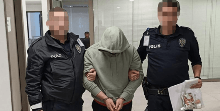157 ayrı dolandırıcılık suçundan aranan şüpheli Mersin'de yakalandı