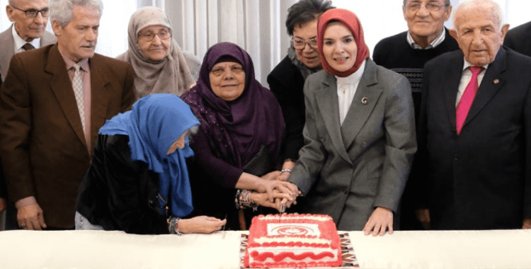 Bakan Göktaş: 30 bin yaşlımıza yatılı bakım hizmeti sunuyoruz