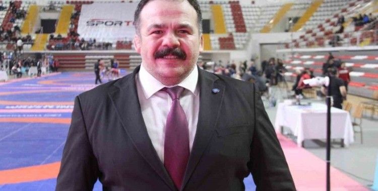 Dursun Gözel: "Japonya’da düzenlenecek İşitme Engelliler Yaz Olimpiyat Oyunları’na son sürat çalışıyoruz"
