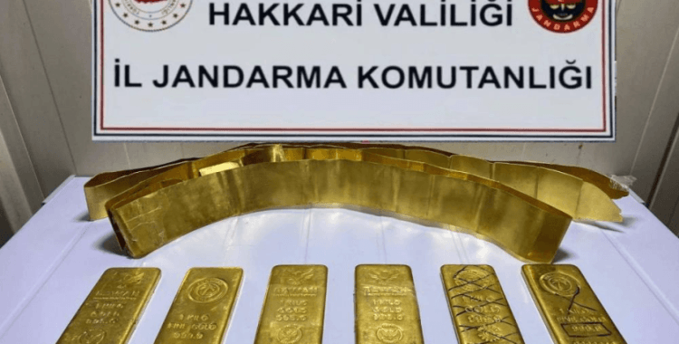 Hakkâri'de piyasa değeri yaklaşık 27 milyon 200 bin TL olan 8 kilo külçe altın ele geçirildi