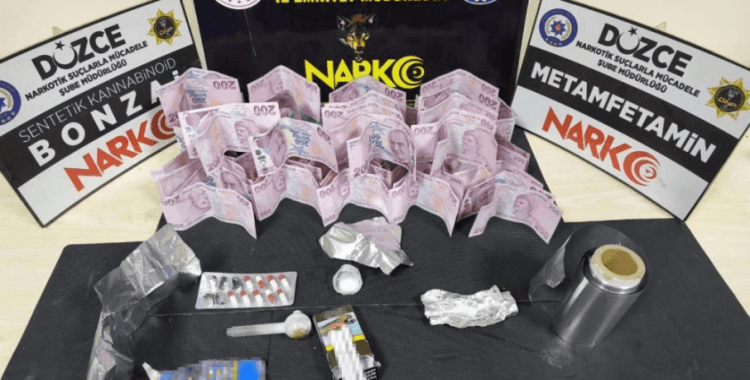 Düzce'de uyuşturucu tacirleri yakalandı