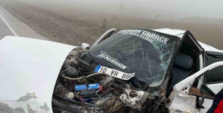 Hurdaya dönen otomobilden sağ çıktı
