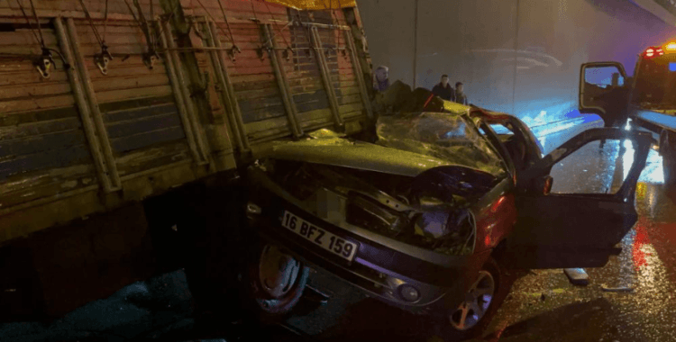 Bursa'da alt geçitte zincirleme kaza: 1 ölü, 1'i ağır 4 yaralı