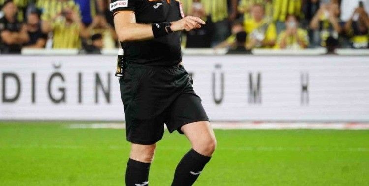 Hüseyin Göçek: "Yabancı hakemin gelip Türkiye’de görev alması üzüntü verici"
