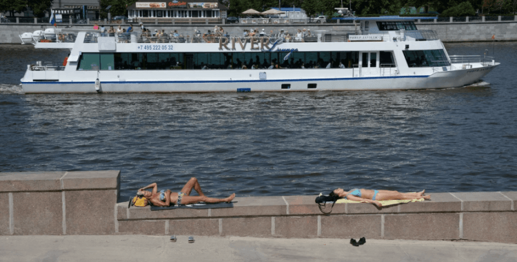 Turistik merkeze mayo ve bikini yasağı geliyor: Uymayanlara para ve 120 gün hapis cezası