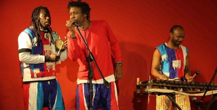 Afrika’nın renkli kültürü MEM Sahne’ye taşındı
