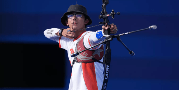 Milli okçu Mete Gazoz finale yükseldi