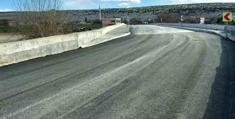 Araban’da yenilenen Eski Altıntaş Köprüsü ulaşıma açıldı
