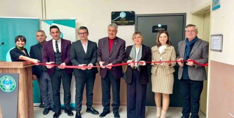 Balıkesir Üniversitesi Altınoluk MYO’da kütüphane açıldı