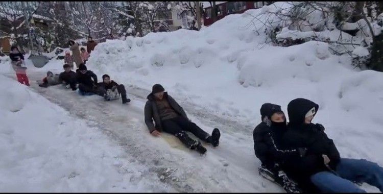 Sinop’ta kar yağışının ardından renkli görüntüler oluştu
