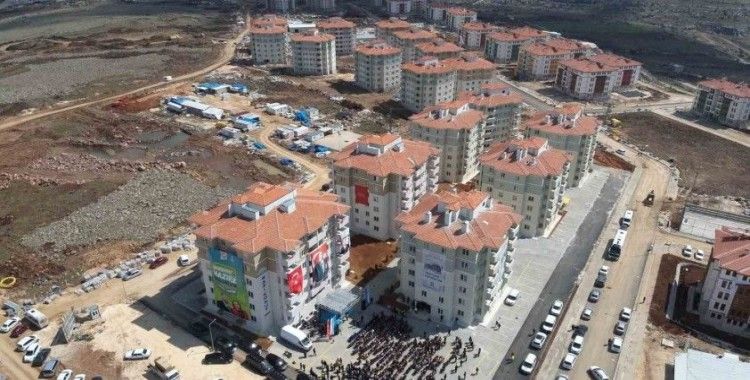 Gaziantep Büyükşehir, Güneyşehir ve Kuzeyşehir’de etaplar arası ring seferi oluşturdu
