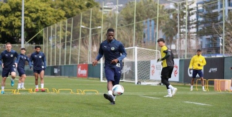 Alanyaspor, MKE Ankaragücü maçı hazırlıklarını tamamladı
