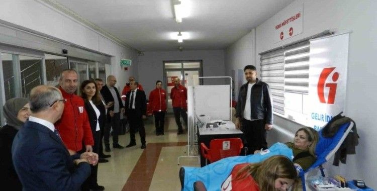 Vergi Haftasında Defterdarlık’tan kan bağışı kampanyası
