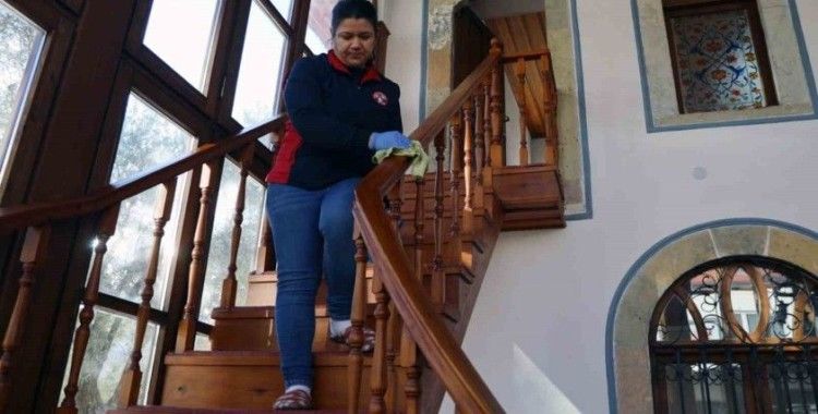 Menteşe Belediyesi'nden Ramazan öncesi camilerde temizlik