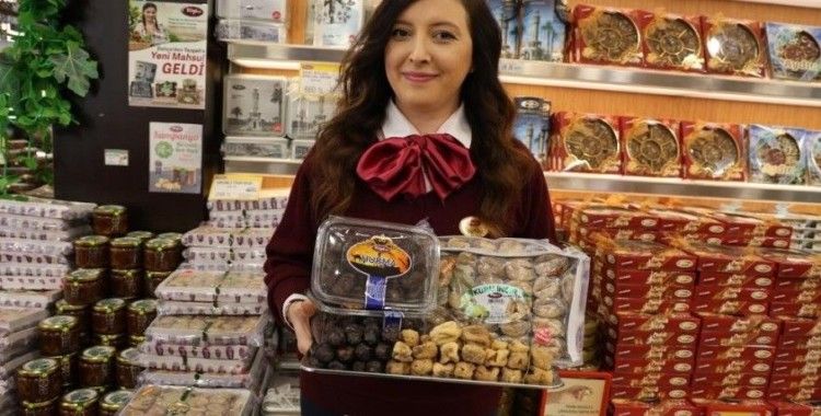 Türkiye’de sadece iftar ve sahurda binlerce ton hurma tüketiliyor
