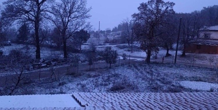 Selendi’de kar yağışı
