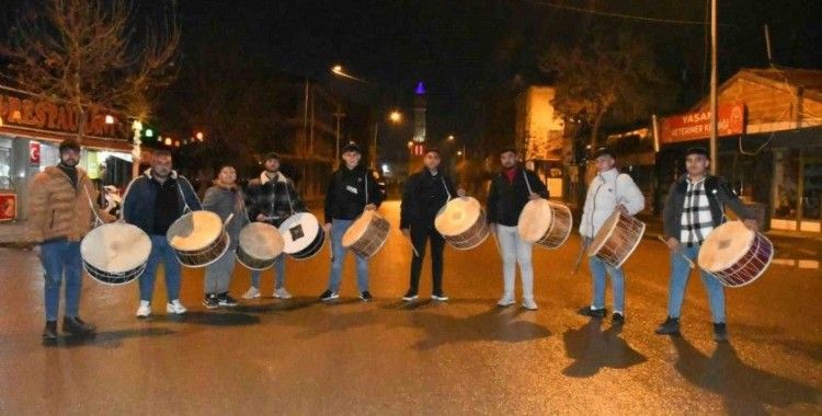 Yozgat’ta davulcular mesailerine başladı
