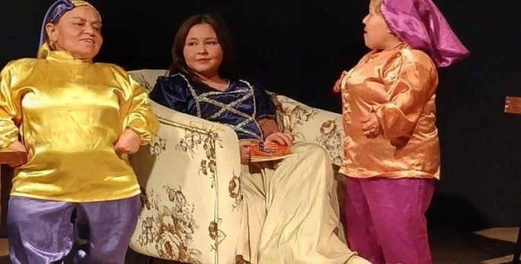 Ayvalık’ta "Teknoloji Prensesi" beğeniyle izlendi
