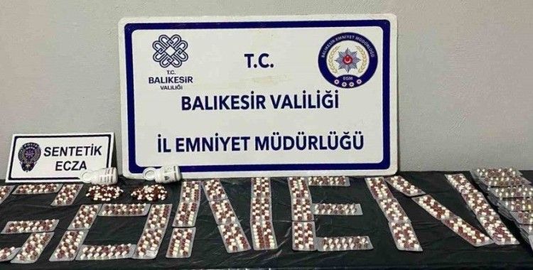 Gönen’de 994 adet sentetik ecza hapı ele geçirildi