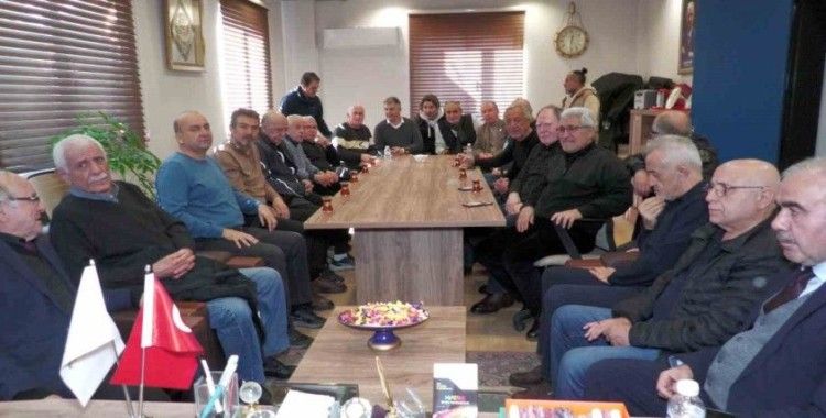 Kayserispor eski kaptanı Mustafa Uğur: "Bizi Kayserispor yakınlarında istemiyorlar"
