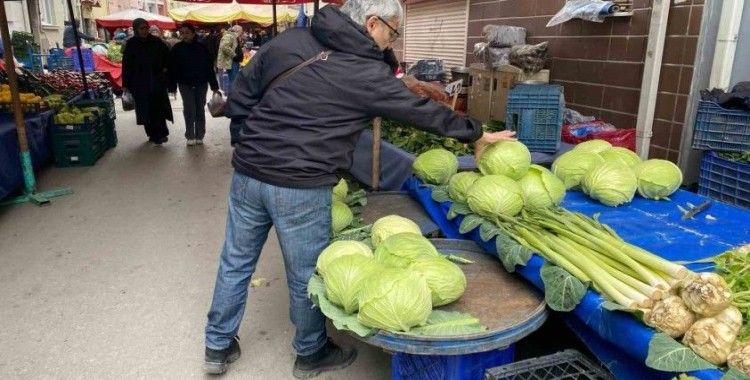 Pazar esnafı sahip çıkılmayı bekliyor
