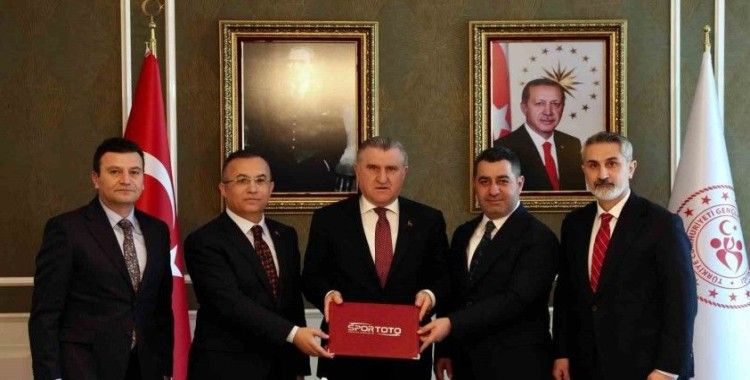 Milletvekili Bozgeyik’ten üniversite adaylarına müjde
