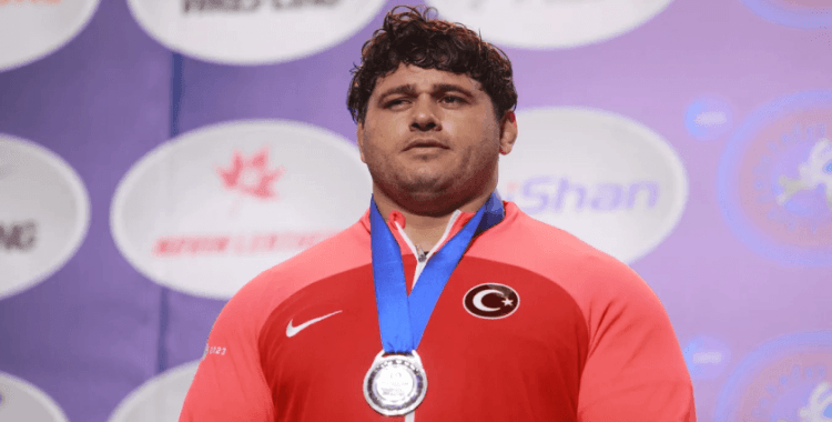 Güreşçi Rıza Kayaalp, 'yasaklı madde' tespiti sebebiyle 4 yıl men cezası aldı