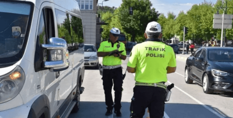 İçişleri Bakanlığı: Bir haftada 528 bin 511 sürücüye işlem yapıldı