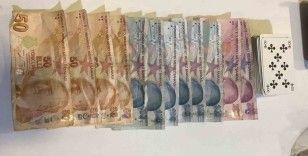 Samsun’da çayevinde kumar oynayan 4 kişi suçüstü yakalandı
