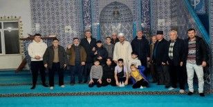 Başkan Sezer, Ramazan ayını vatandaşlarla geçiriyor
