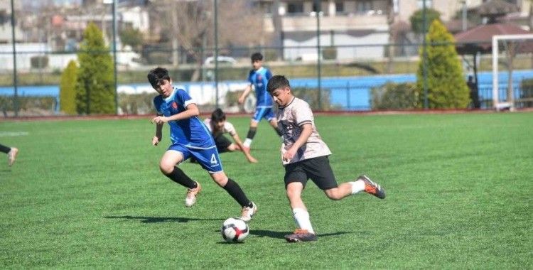 Osmaniye’de okullar arası Yıldız Erkekler Futbol turnuvası sona erdi
