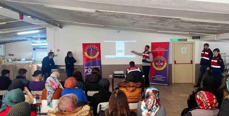 Sinop’ta anneler uyuşturucu konusunda bilgilendirildi
