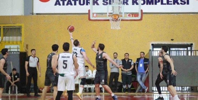 Sakarya Büyükşehir basket takımı turu geçti
