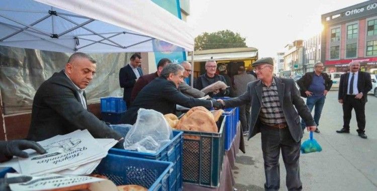İftarlık pideler Gemlik Belediyesi’nden
