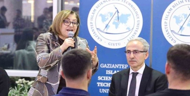 GİBTÜ öğrenci geleneksel iftarı yoğun katılımla gerçekleşti
