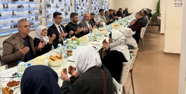 Kaymakam Çelik, 65 yaş üstü ailelerle iftarda buluştu
