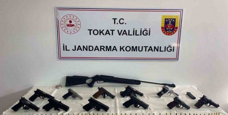 Tokat’ta silah kaçakçılığı operasyonu: 2 şüpheli gözaltında
