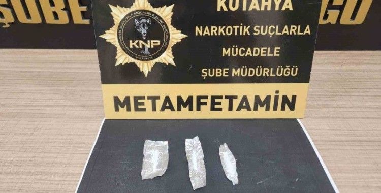 Kütahya’da uyuşturucu ticareti yapma suçundan 2 kişi tutuklandı