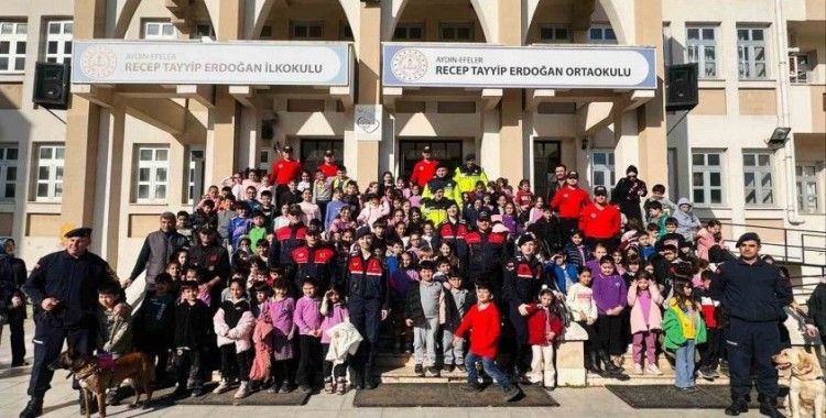 Efeler’de öğrencilere Jandarmanın faaliyetleri tanıtıldı
